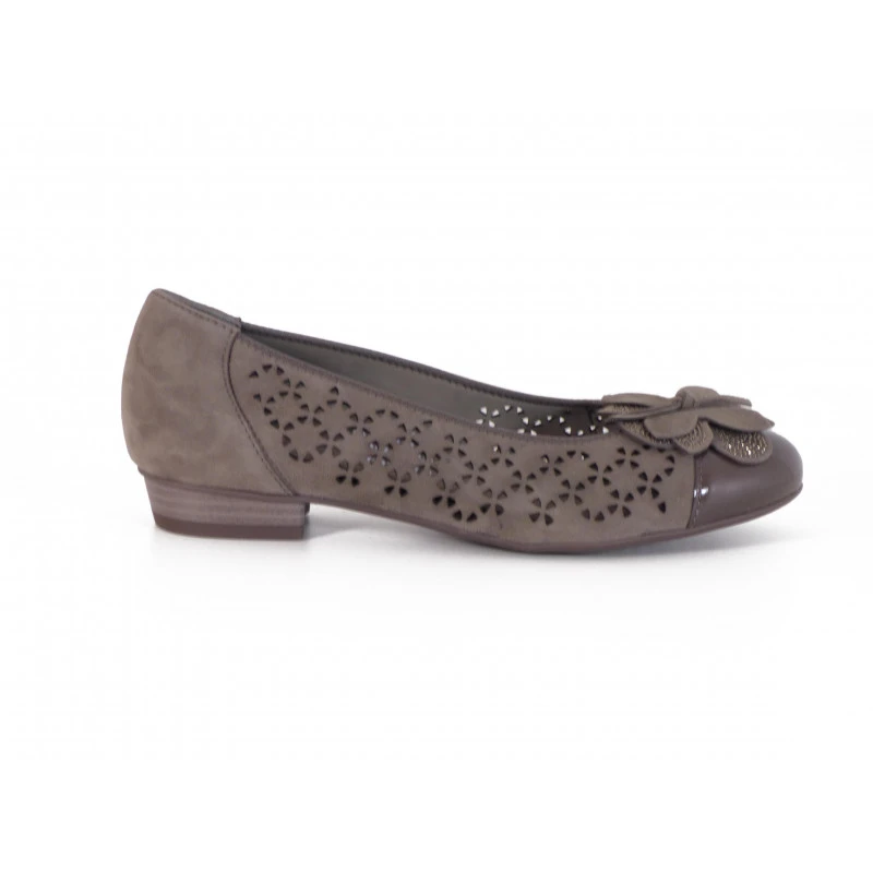 Ballerine Ara En Cuir Perforée Fantaisie Tendance – Image 2